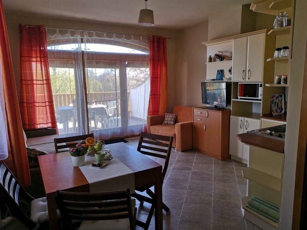 Horvath Apartman Fonyod Apartment ภายนอก รูปภาพ